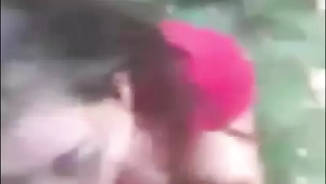 Azerbaijan beauty consents to outdoor oral sex